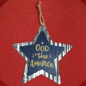 Patriotic God Bless America Wood Metal Star Hanging Decoration Wall Decor